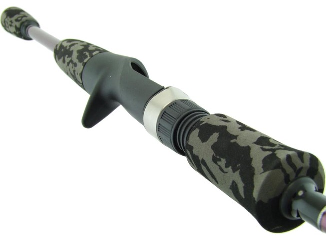 SARATOGA Graphite CMT24 Baitcast CAMO 6'0 2-4kg 2pc Baitcaster Barra Fishing Rod 6
